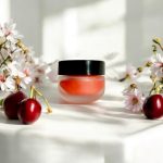 Cherry Kisses - vegan lip balm with clover flowers - 15 ml - Image 3